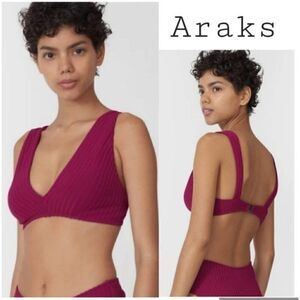 NWOT Araks Una Bikini Top